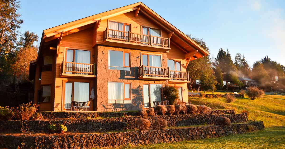 Hotel & Apart Hotel Monte Verde in Pucón, Chile